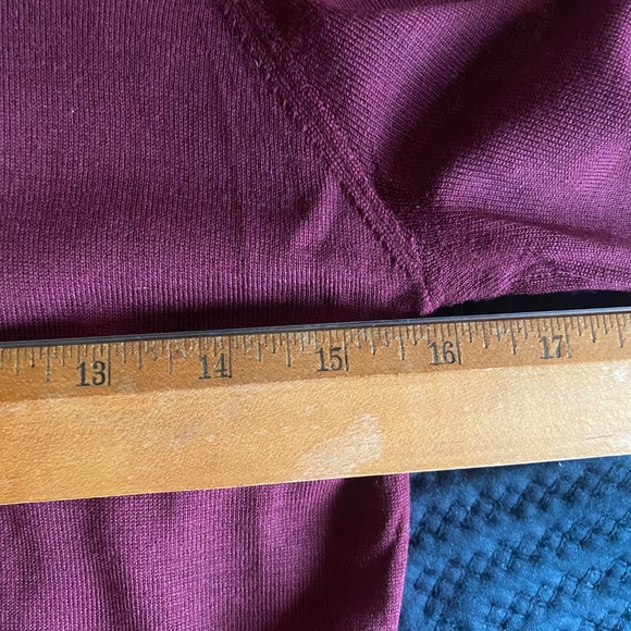 Cherry Girl Fine Merino Cardi ~Tara Jarmon ~ Ginno Cardigan ~ - Picture 8 of 11